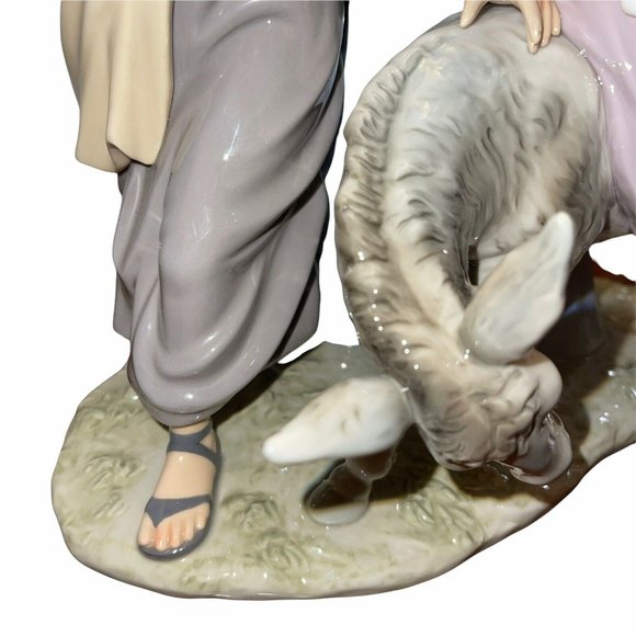 CLASSIC TREASURES Joseph Mary Baby Jesus Sculpture Fine Porcelain NO STAFF/BOX - Picture 12 of 12